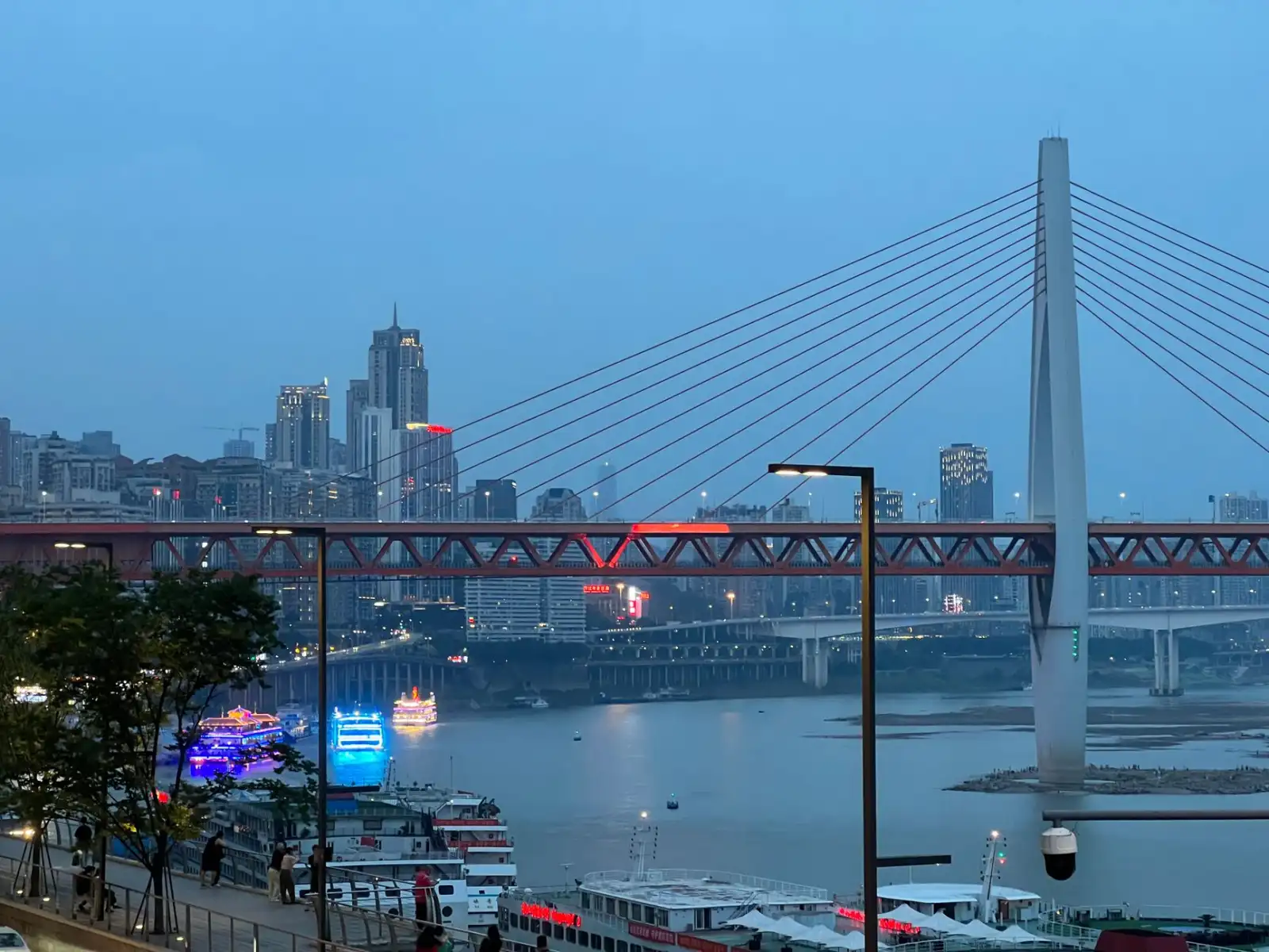 上海工厂起重配件选型指南：钢丝绳与吊钩安全标准解析